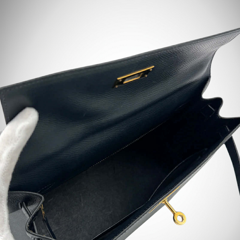 Hermès Vintage Kelly 28 in Deep Navy Epsom Leather with Gold Hardware Shoulder Strap thumbnail