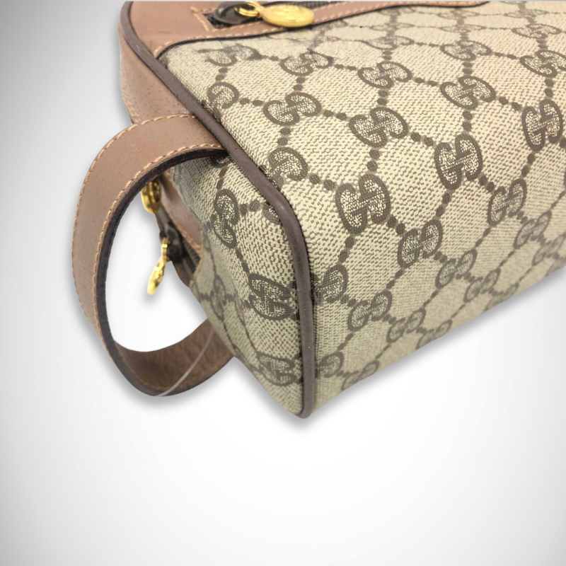 Gucci GG Supreme Clutch Bag 014.58.6086 thumbnail