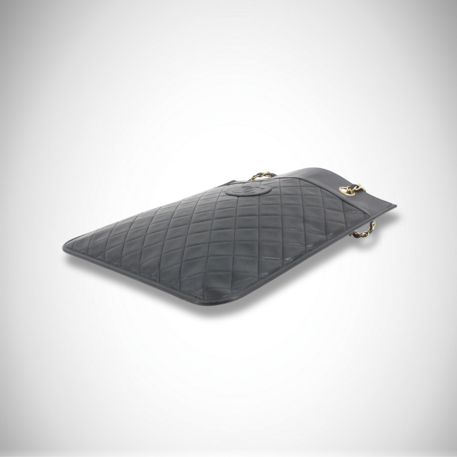 Chanel Vintage Matelasse Chain Tote Bag thumbnail