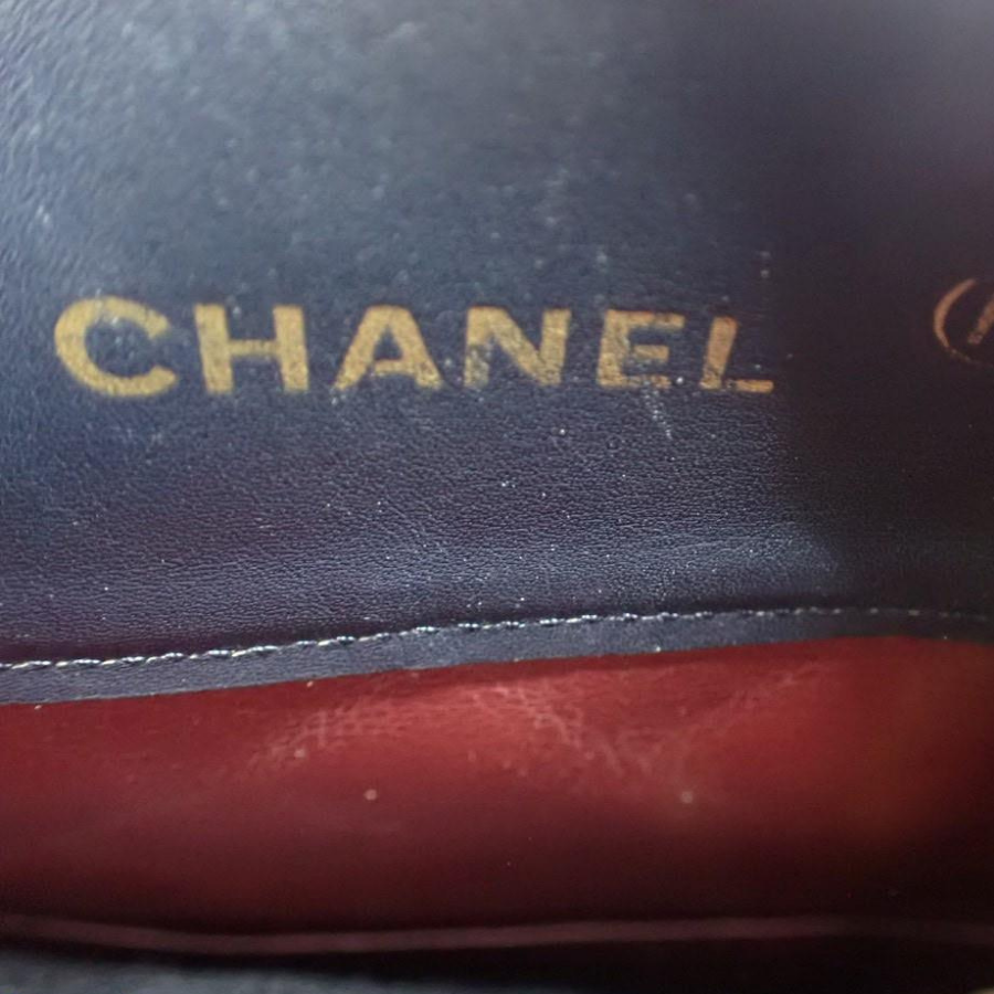 Chanel Vintage Matelasse Chain Tote Bag thumbnail