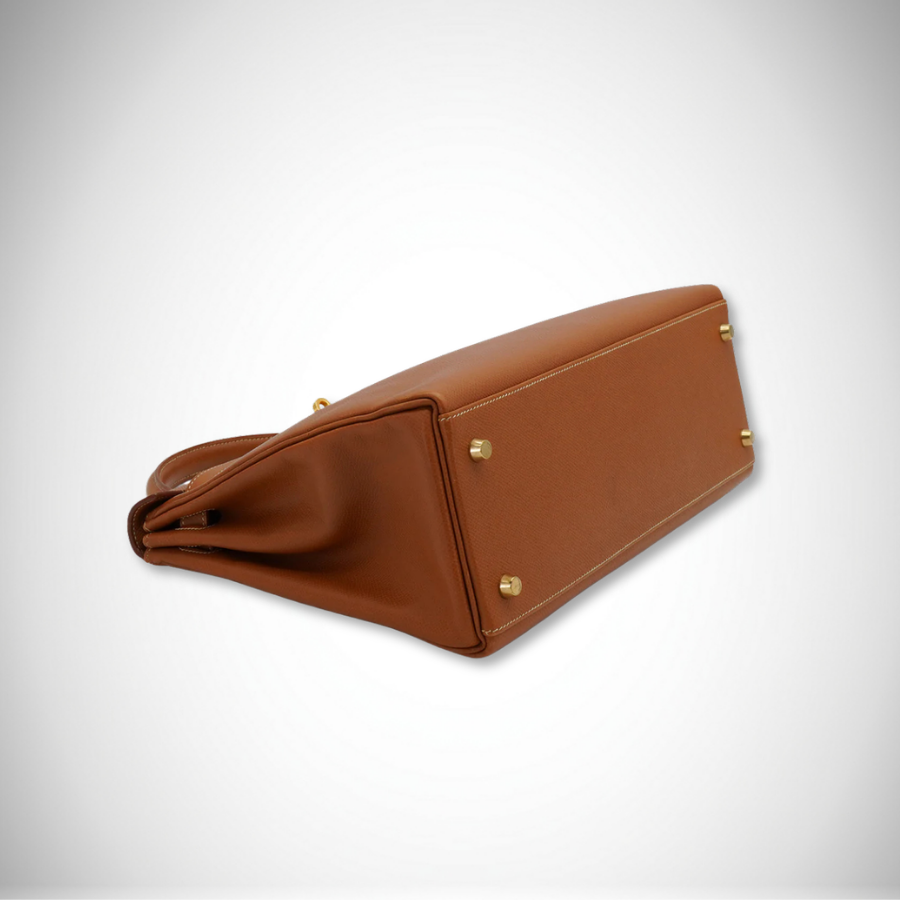 Hermès Vintage Archival Kelly 32 Retourne Gold Square A Gold Hardware thumbnail