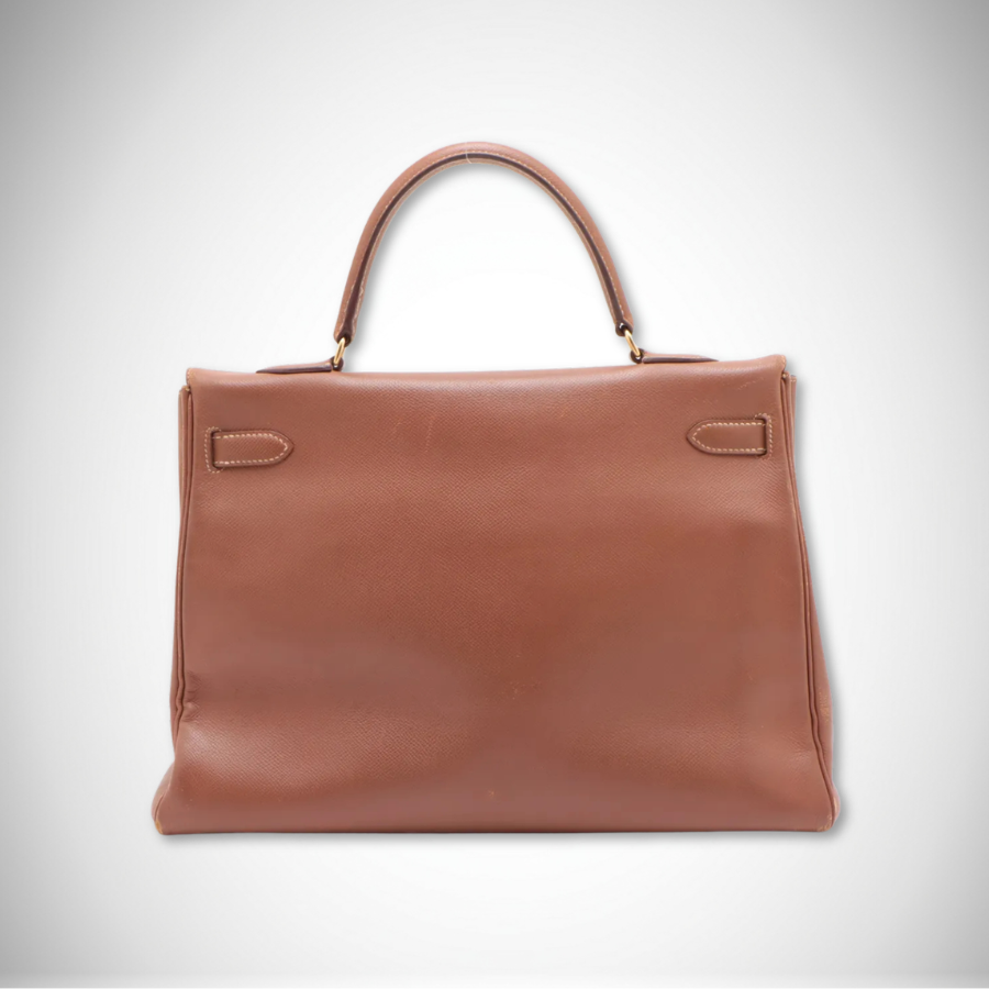 Hermès Vintage Kelly 35 Sellier in Gold Courchevel Leather Gold Hardware ○Y Stamp alternate view