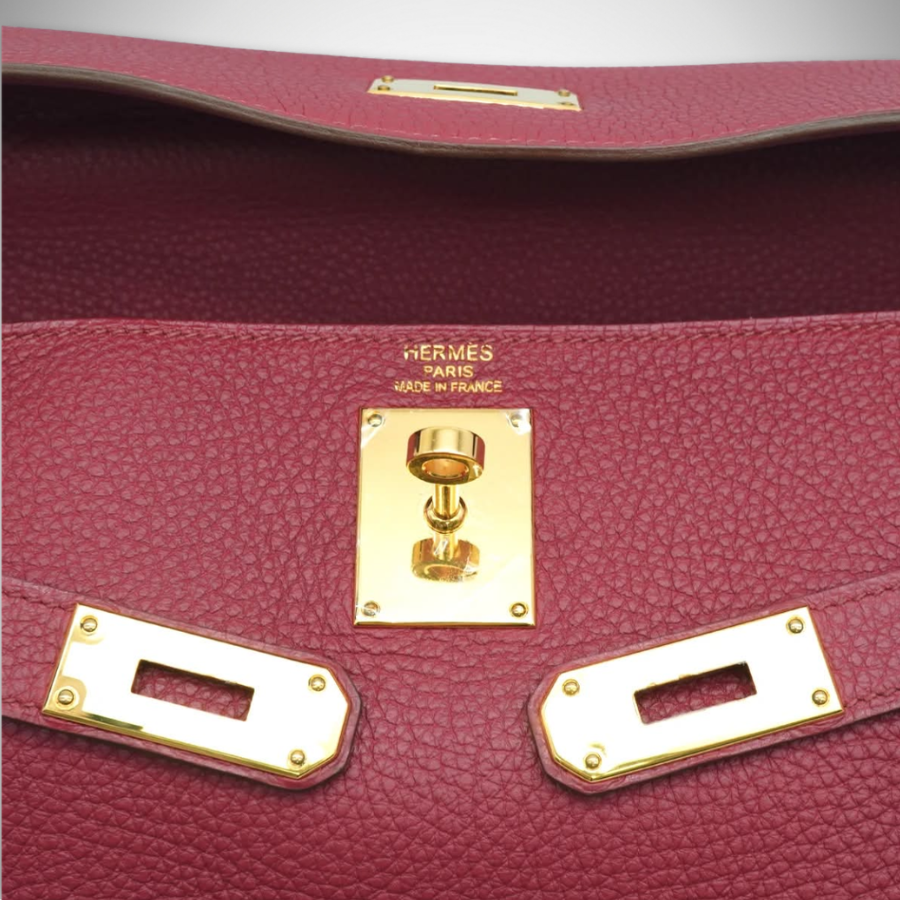 Hermès Shoulder Kelly 42 in Rubis Taurillon Clemence Leather Gold Hardware Square O stamp (2011) thumbnail