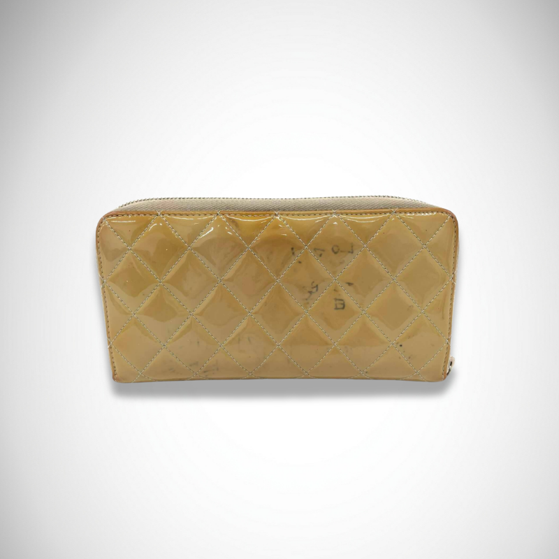 Chanel Matelassé Round Zip Long Wallet 16 alternate view