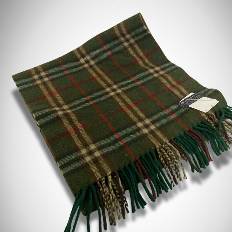 Burberrys Vintage Check Scarf in Olive/Hunter Green
